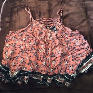 Size large tank top